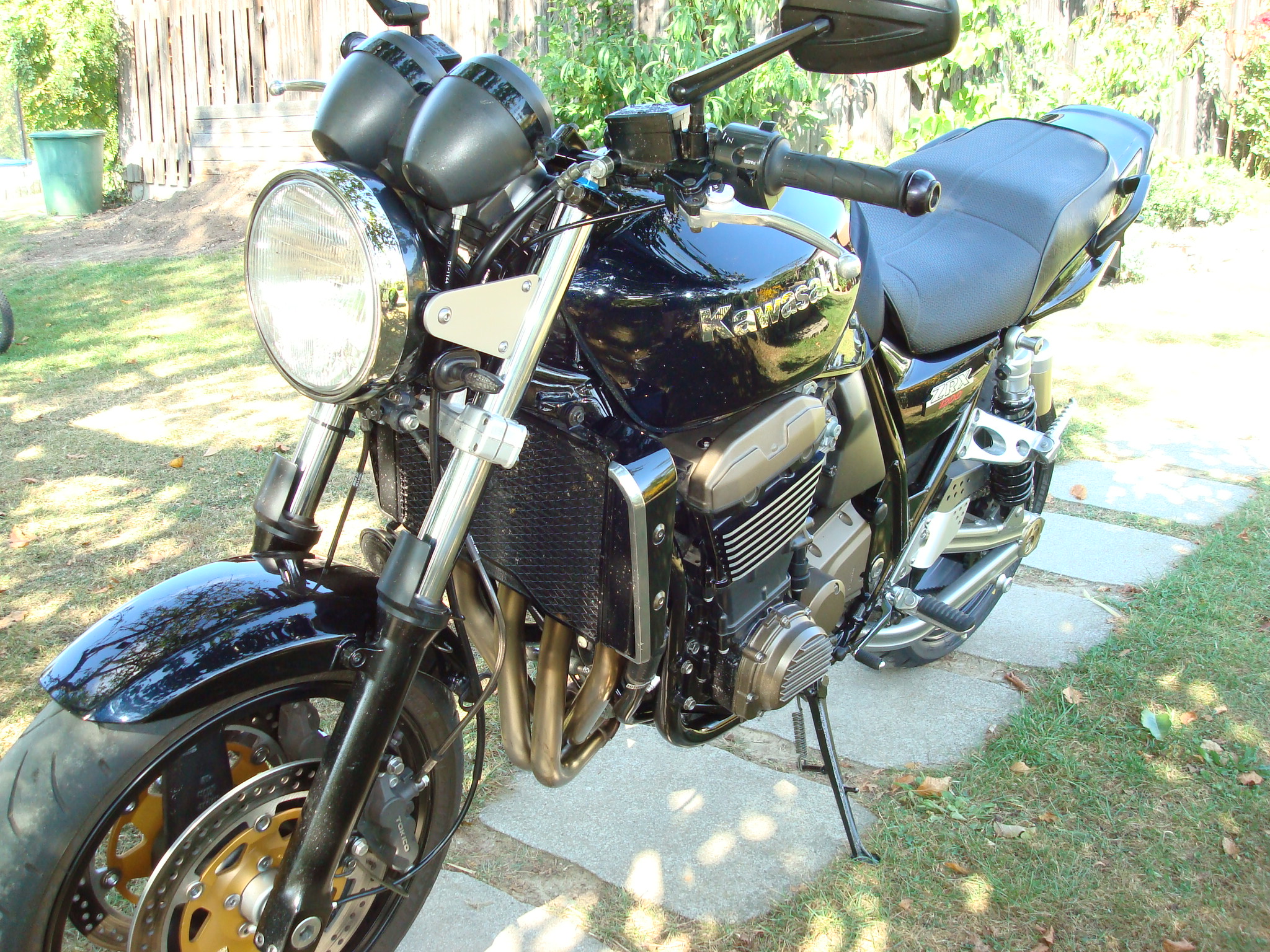 ZRX 1200N